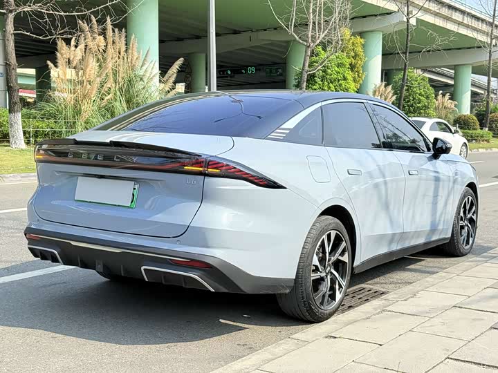 Фото 5 - Geely Galaxy L6