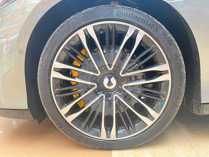 Фото 9 - Denza Z9GT