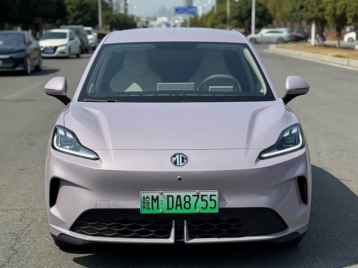 Photo 2 - MG Motor 4 EV