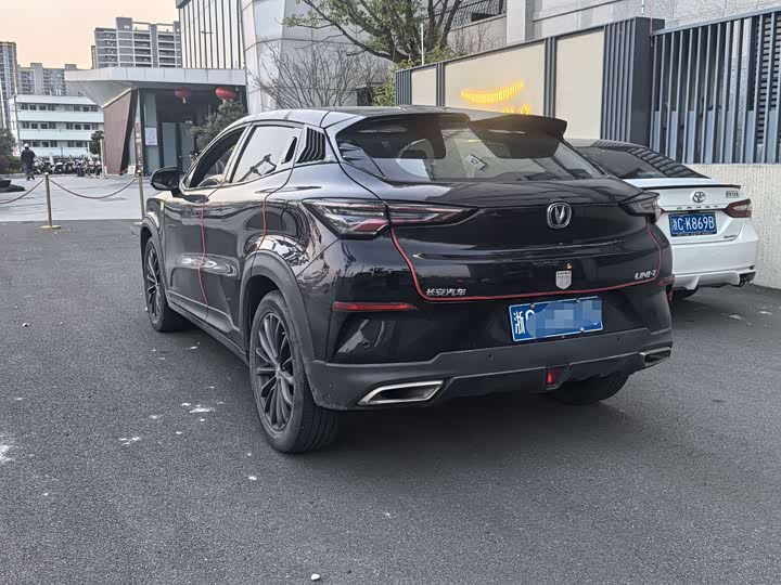 Photo 9 - Changan UNI-T