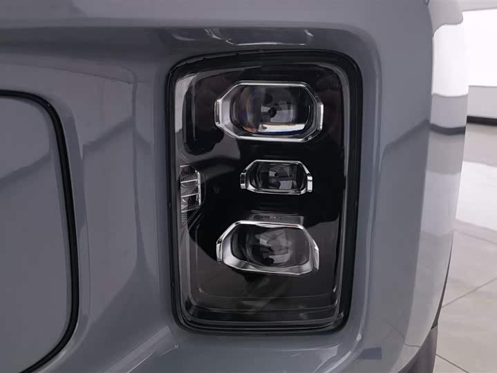 Фото 5 - Geely Icon