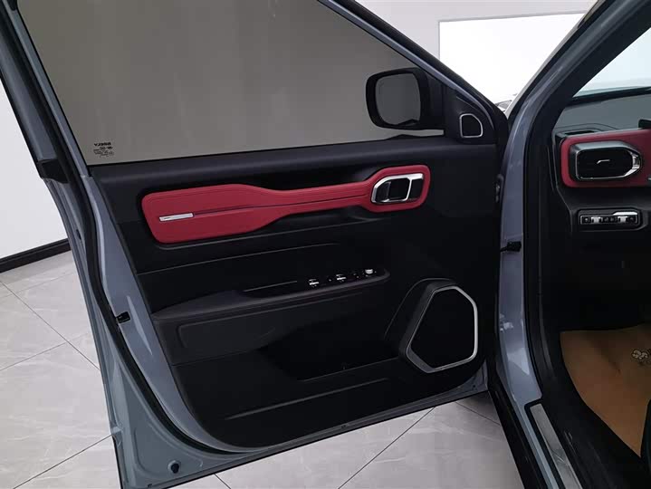 Фото 7 - Geely Icon