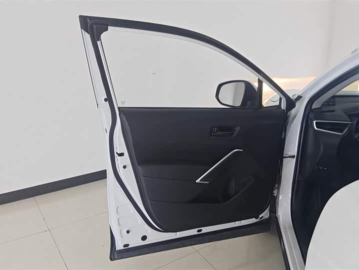 Фото 7 - Toyota Corolla Cross