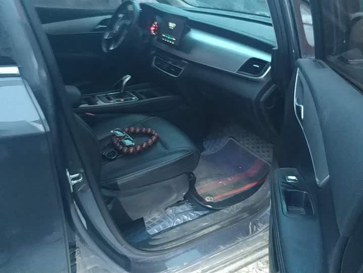 Фото 8 - BYD Song Max