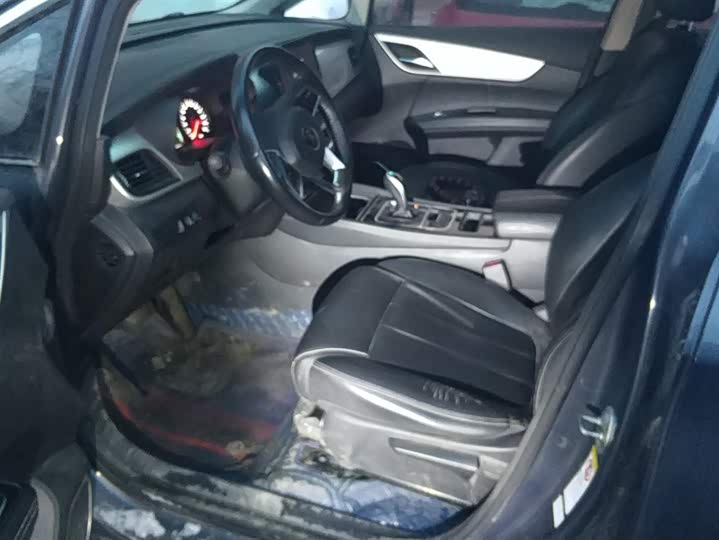 Фото 9 - BYD Song Max