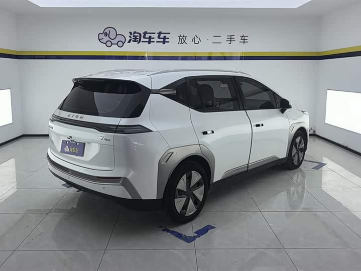 Фото 3 - GAC Aion Y