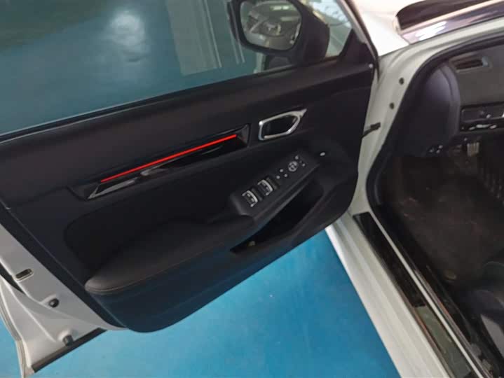 Фото 7 - Honda Civic