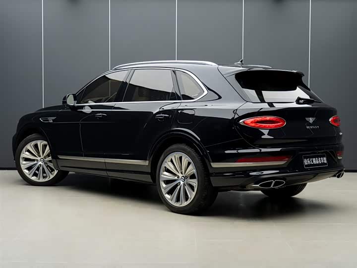 Фото 4 - Bentley Bentayga Hybrid