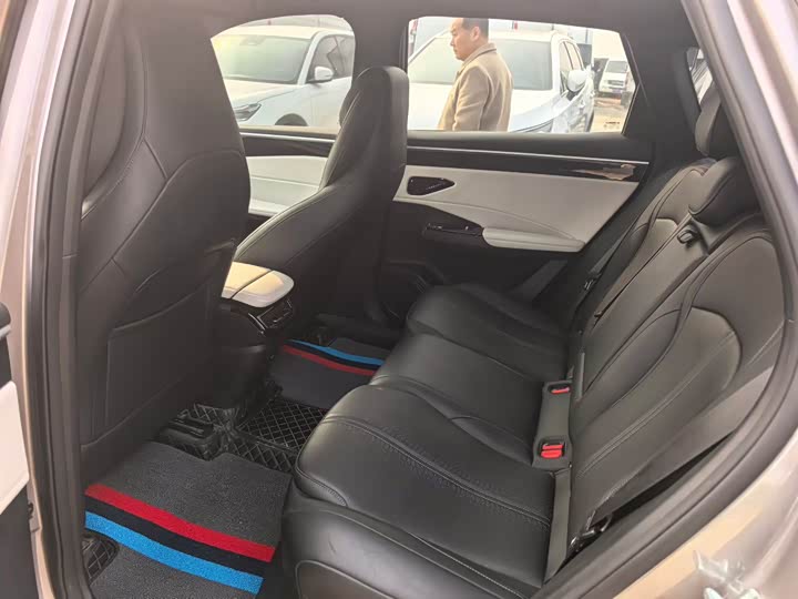 Photo 5 - Geely Galaxy L7