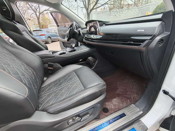 Фото 8 - Changan UNI-K