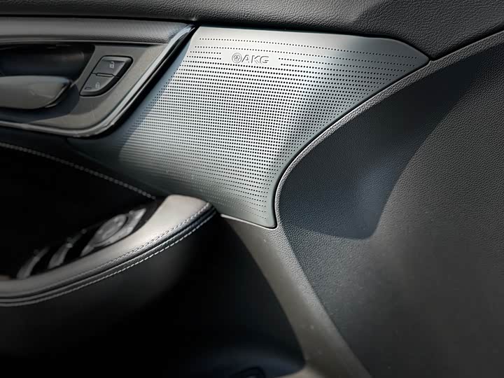 Photo 8 - Cadillac CT5