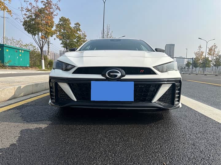 Фото 2 - GAC Trumpchi Empow R
