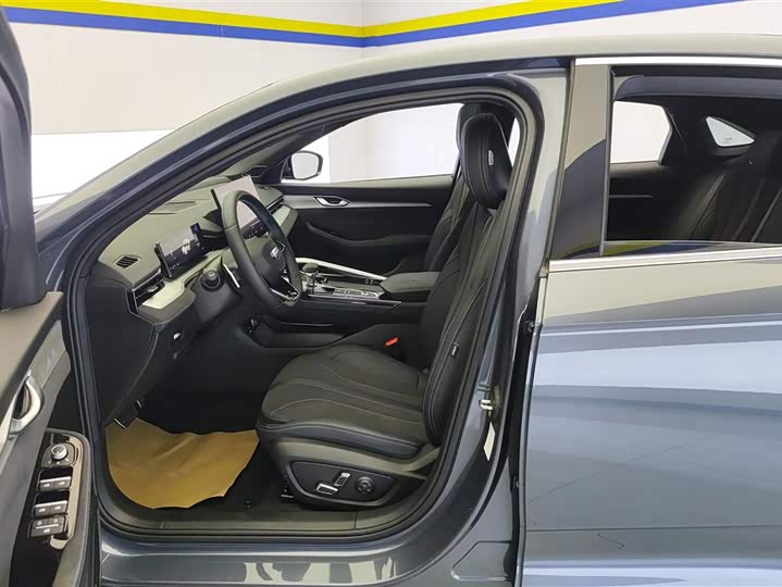 Фото 9 - Geely Preface