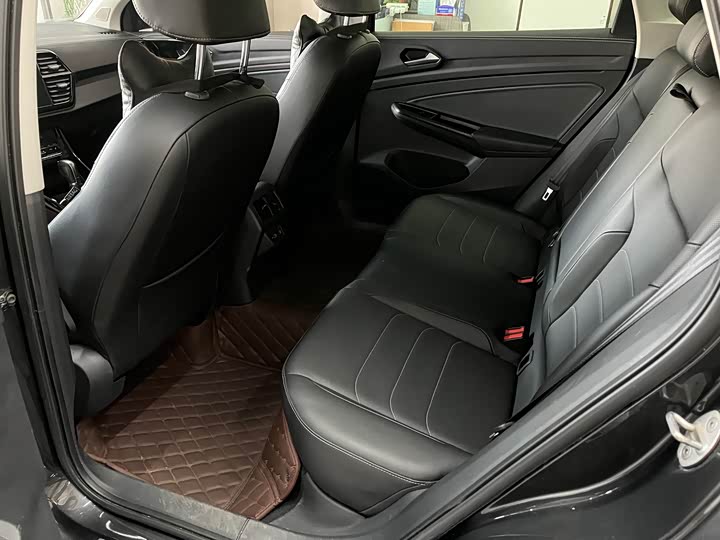 Фото 8 - Jetta VS7