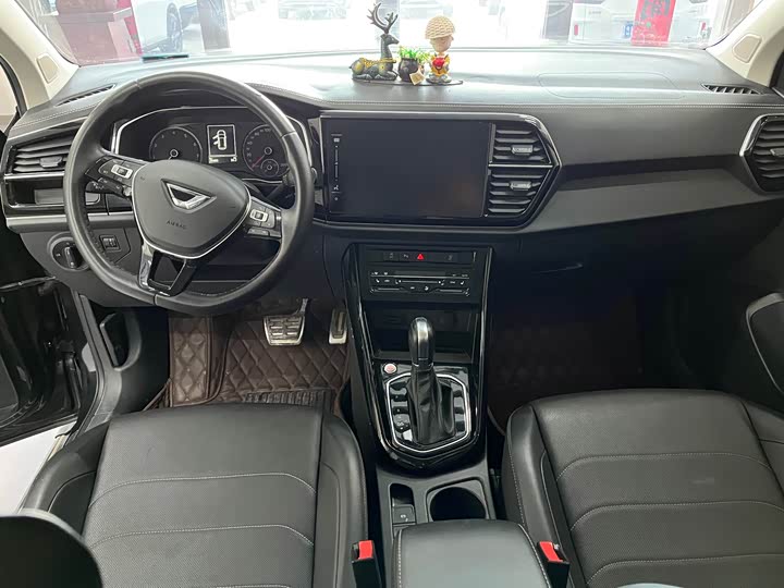 Фото 9 - Jetta VS7