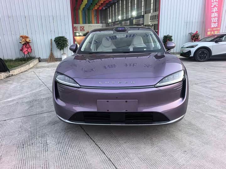 Фото 2 - Luxeed R7