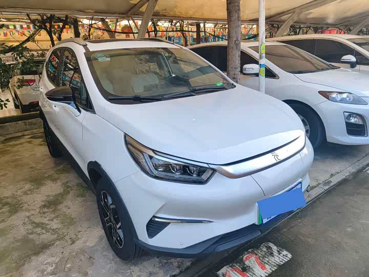 Photo 2 - BYD Yuan Pro