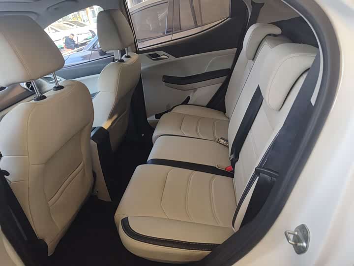 Photo 9 - BYD Yuan Pro