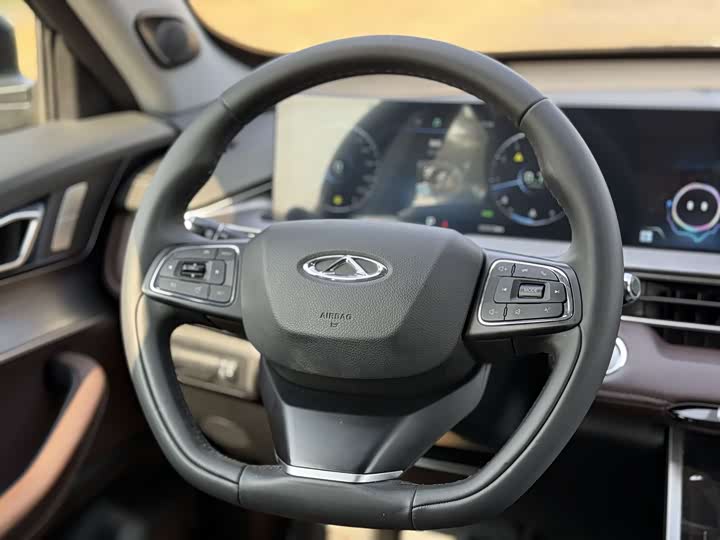 Фото 8 - Chery Tiggo 7