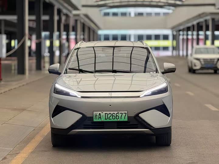 Photo 2 - BYD Yuan Plus