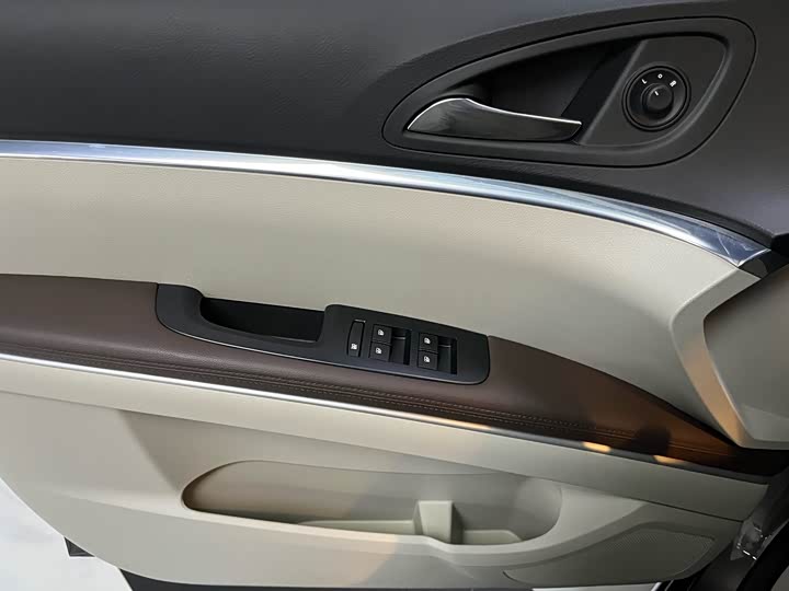 Фото 30 - Buick GL8 ES