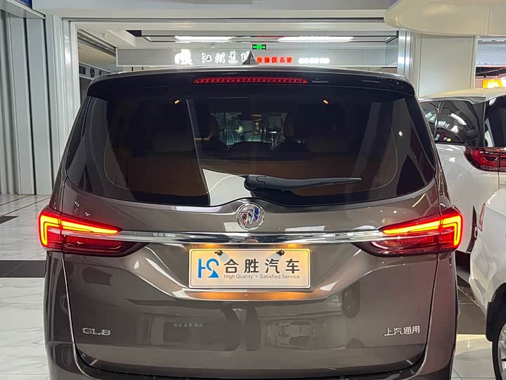 Фото 8 - Buick GL8 ES