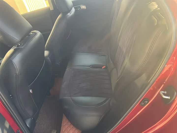 Photo 7 - Lexus CT 200h