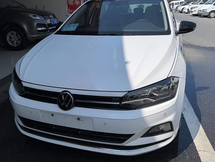 Фото 2 - Volkswagen Polo