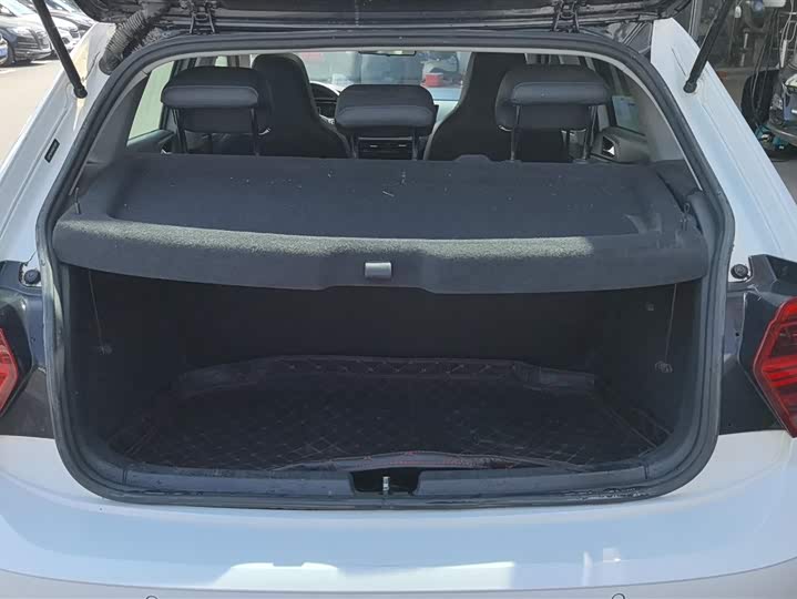 Фото 4 - Volkswagen Polo