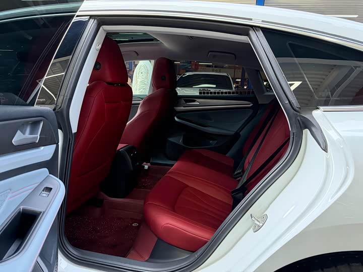 Фото 8 - Volkswagen Lamando L