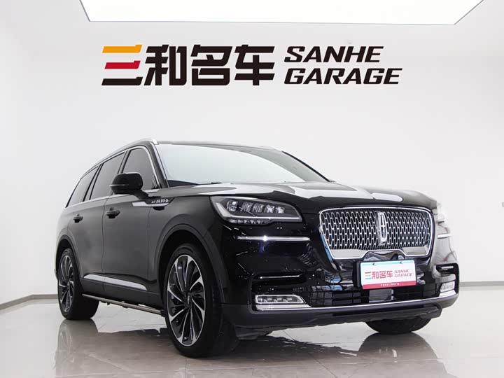 Фото 3 - Lincoln Aviator