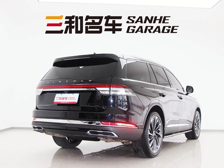 Фото 7 - Lincoln Aviator