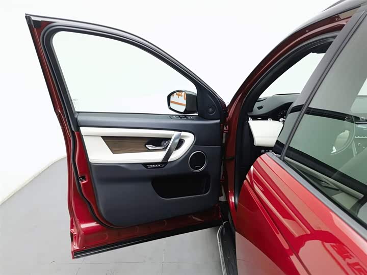 Фото 8 - Land Rover Discovery Sport