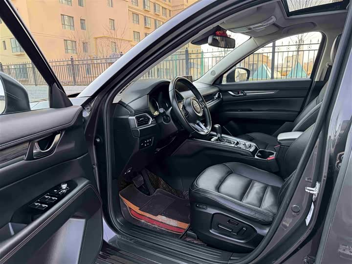 Photo 5 - Mazda CX-5
