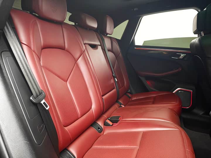 Фото 8 - Porsche Macan