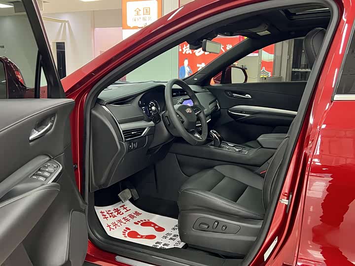 Фото 6 - Cadillac XT4