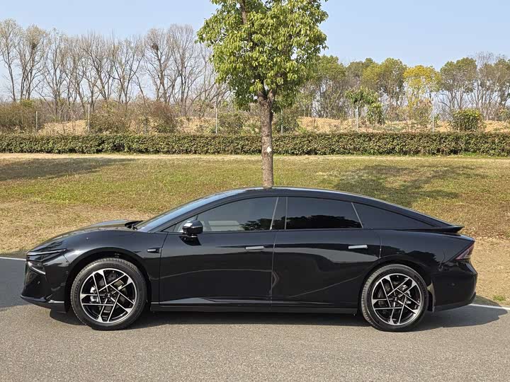 Фото 4 - XPeng F57