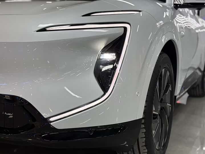 Фото 8 - Avatr 07