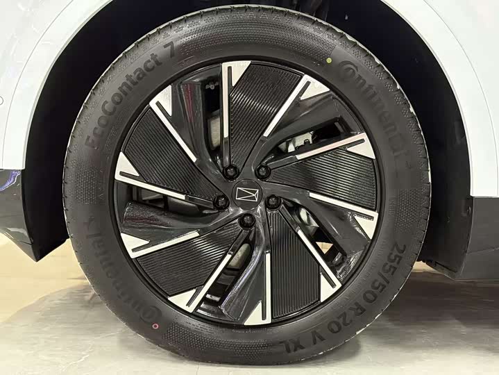 Фото 9 - Avatr 07