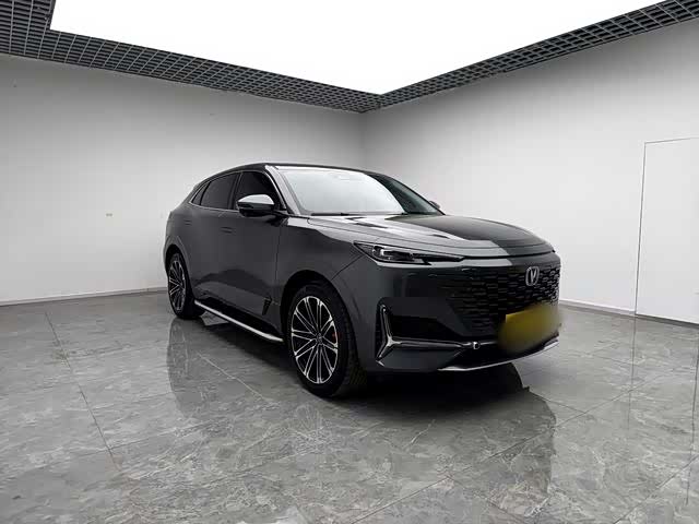 Фото 3 - Changan UNI-K Hybrid