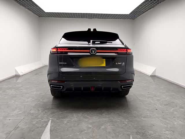 Фото 5 - Changan UNI-K Hybrid