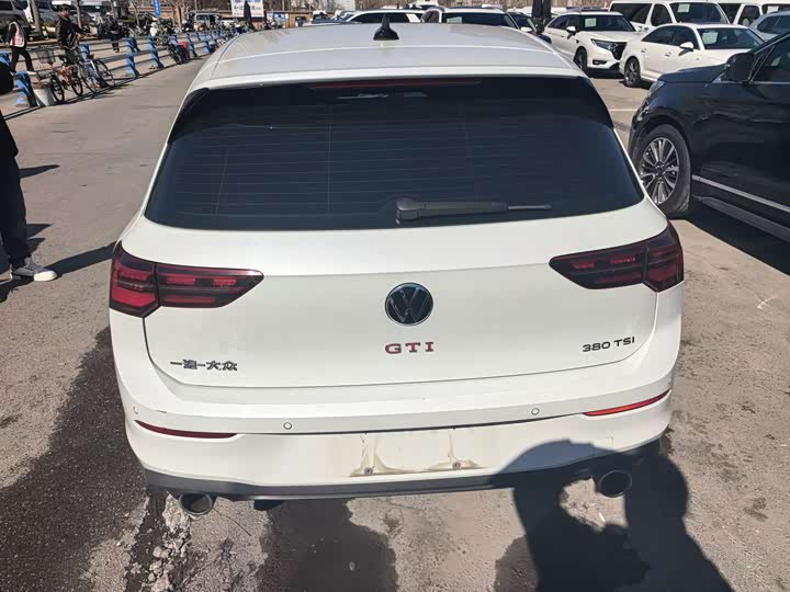 Фото 5 - Volkswagen Golf GTI