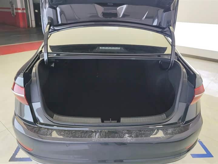 Фото 4 - Volkswagen Sagitar L
