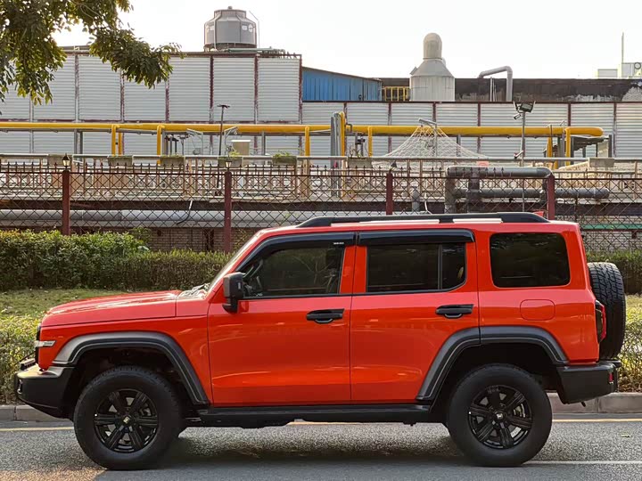 Фото 3 - Tank 300