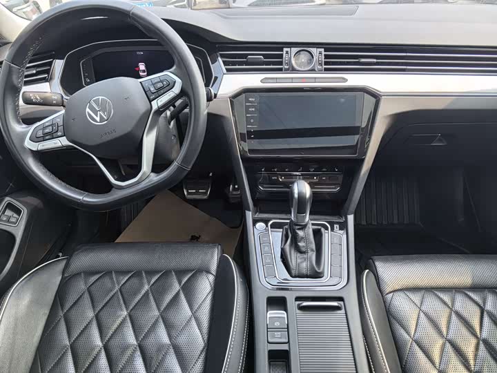 Фото 5 - Volkswagen Magotan GTE Hybrid