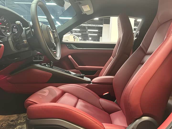 Фото 8 - Porsche 911