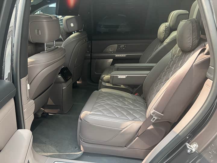 Фото 9 - Nio ES8