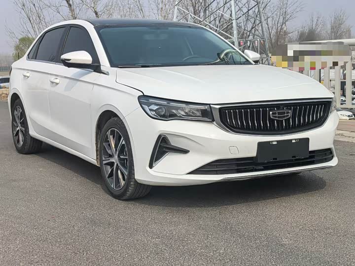 Фото 3 - Geely Emgrand