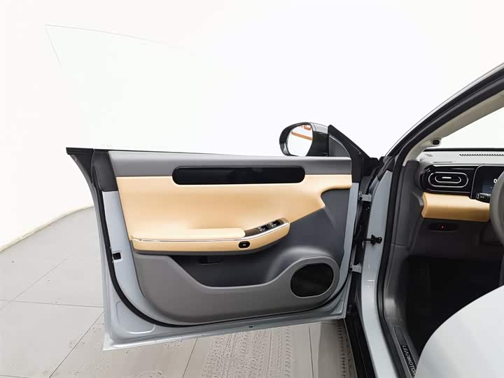 Фото 8 - Leapmotor C01