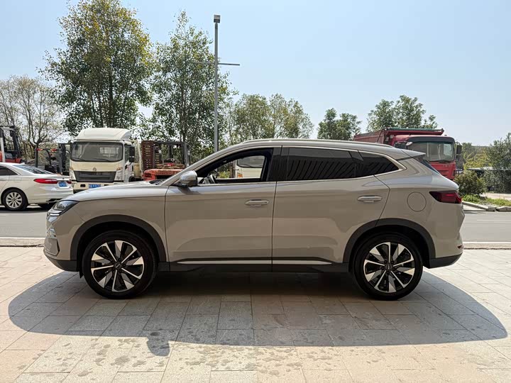 Фото 4 - BYD Song Plus Hybrid/EV